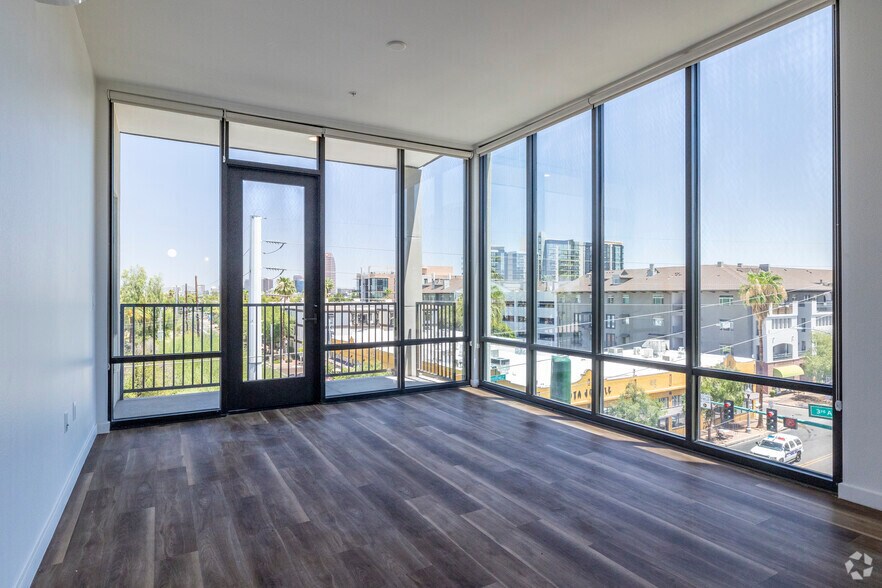 More Photos Of 301 W Roosevelt St, Phoenix Apartments For Lease