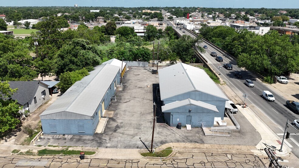 More Photos Of 1811 Webster Ave, Waco Specialty For Sale