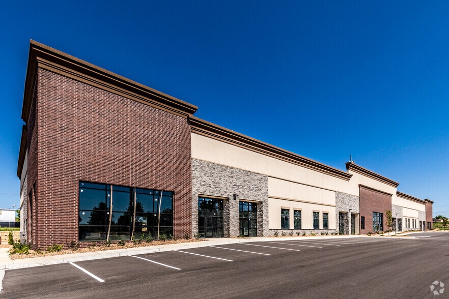 More Photos Of 15200 College Blvd, Lenexa Industrial For Sale