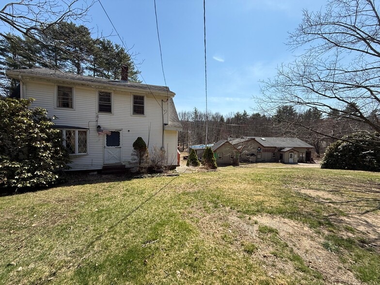 More Photos Of 137 Southbridge Rd, Charlton Warehouse For Sale
