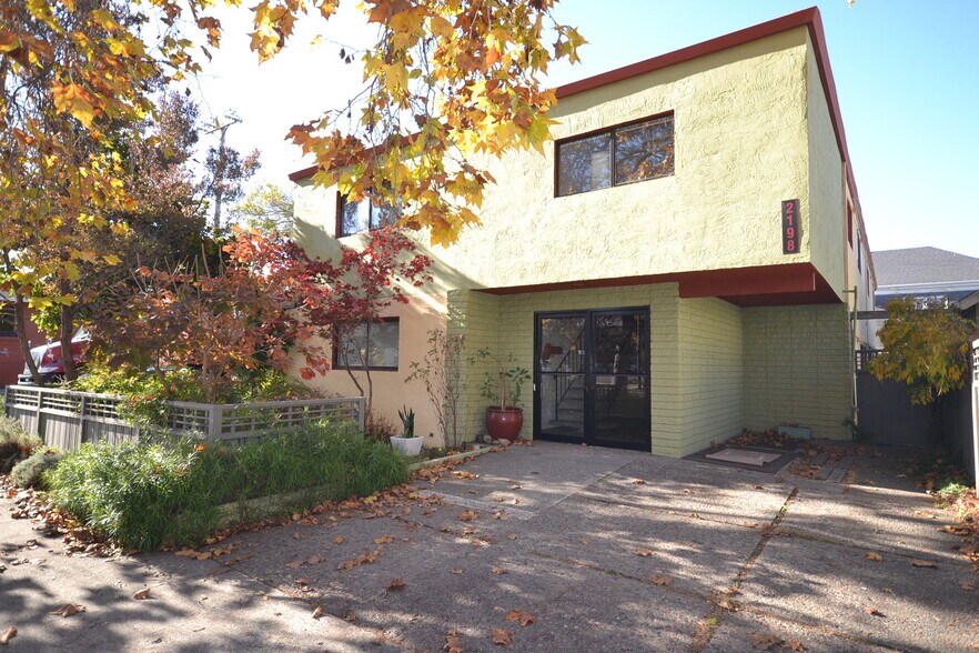 More Photos Of 2198 6th St, Berkeley Loft Creative Space For Lease