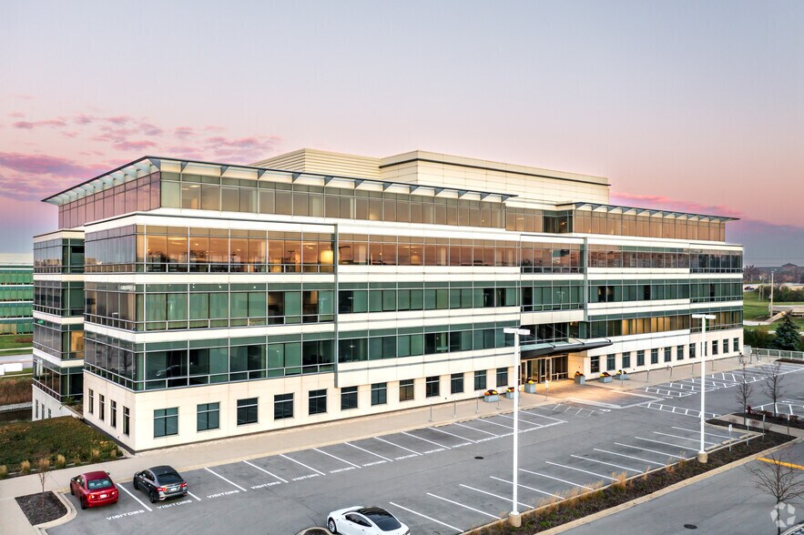 Primary Photo Of 2001 York Rd, Oak Brook Office For Lease