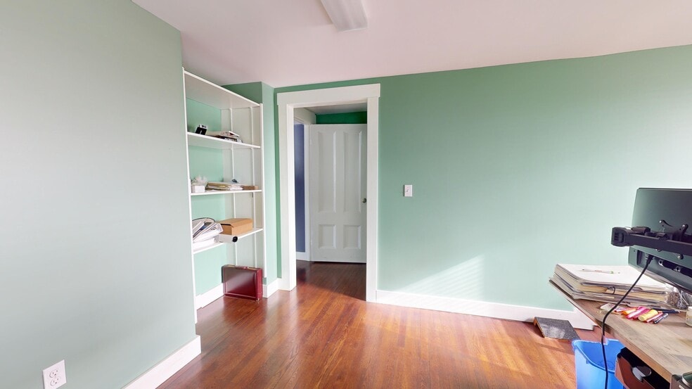 More Photos Of 460 E Main Rd, Middletown Medical For Sale