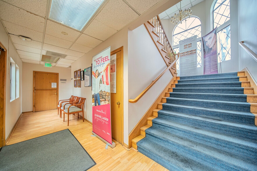 More Photos Of 315 E Route 66, Glendora Healthcare For Lease