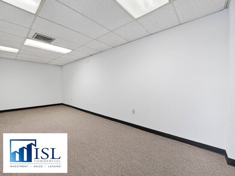 More Photos Of 1200 E Hillcrest St, Orlando Office For Lease
