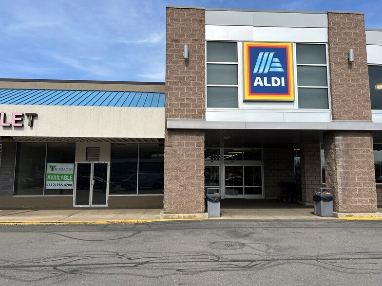 More Photos Of 136 McKees Rocks Plz, McKees Rocks Unknown For Lease