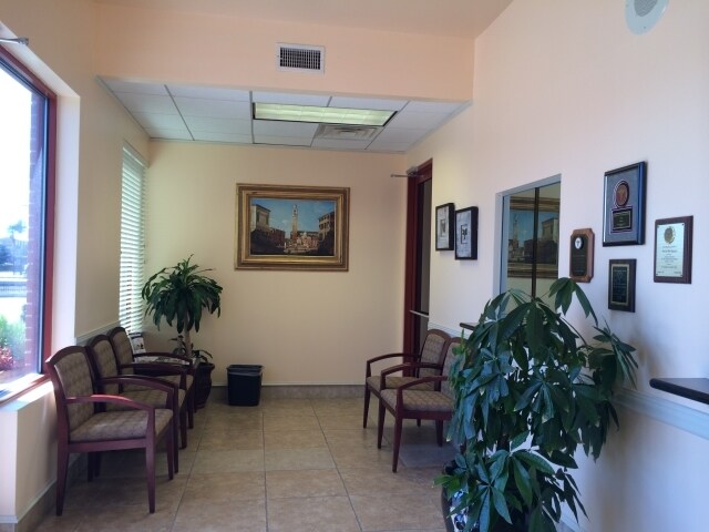 More Photos Of 12112 Bellaire Blvd, Houston Medical For Lease