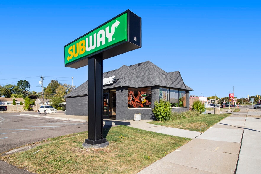 More Photos Of 4703 N Crooks Rd, Royal Oak Fast Food For Sale