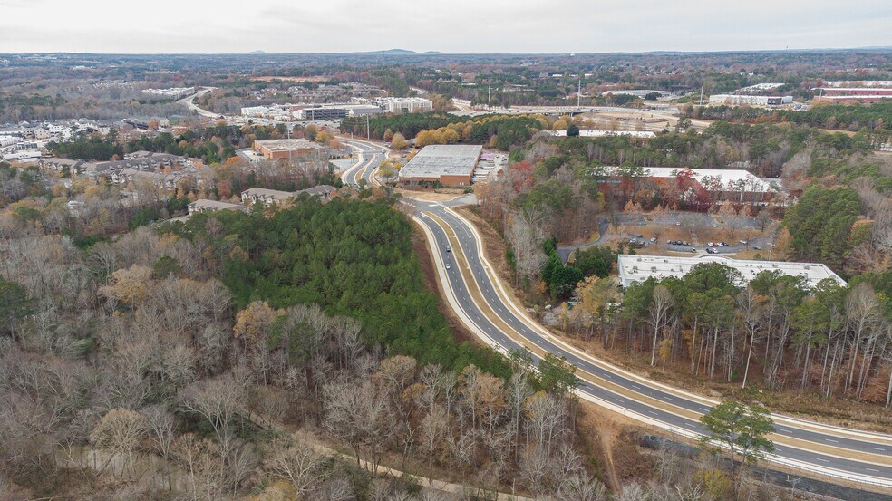 More Photos Of 190 Bluegrass Valley Pky, Alpharetta Office For Lease