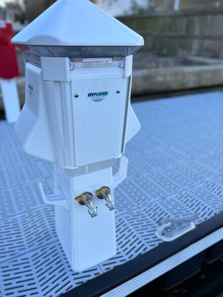 More Photos Of 101 Roanoke Ave, Morehead City Marina For Sale