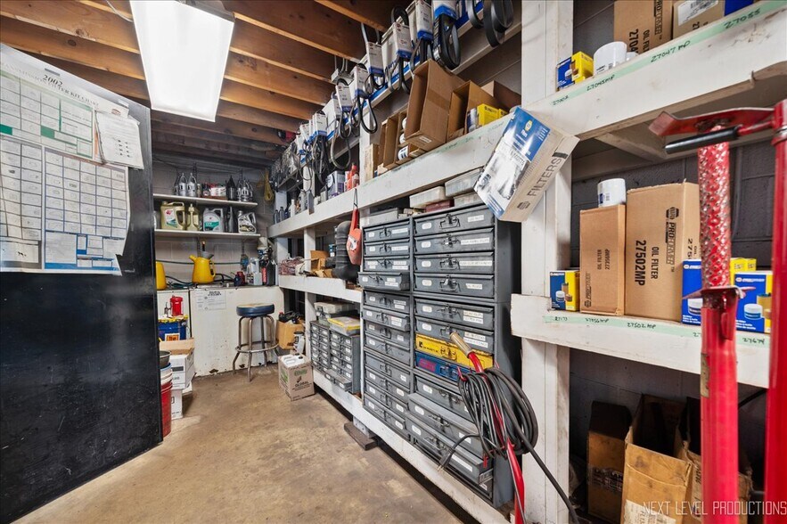 More Photos Of 632 W Colfax St, Palatine Flex For Sale