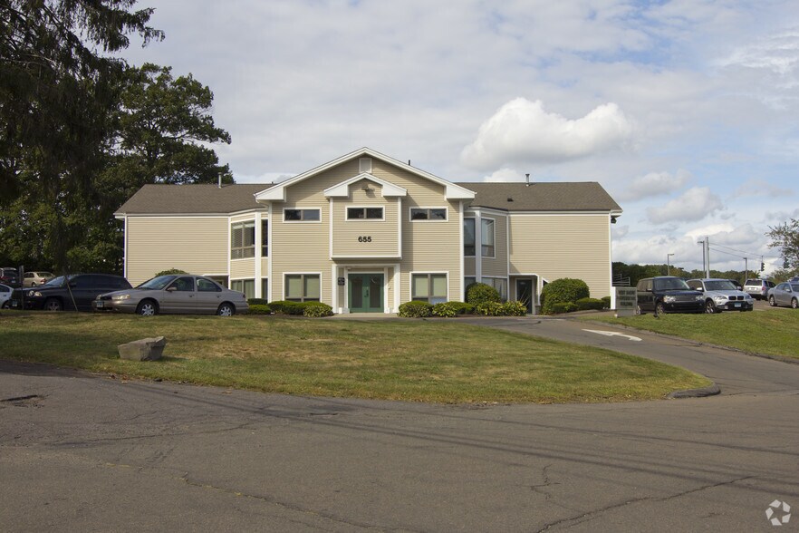 More Photos Of 655 Saw Mill Rd, West Haven Medical For Sale