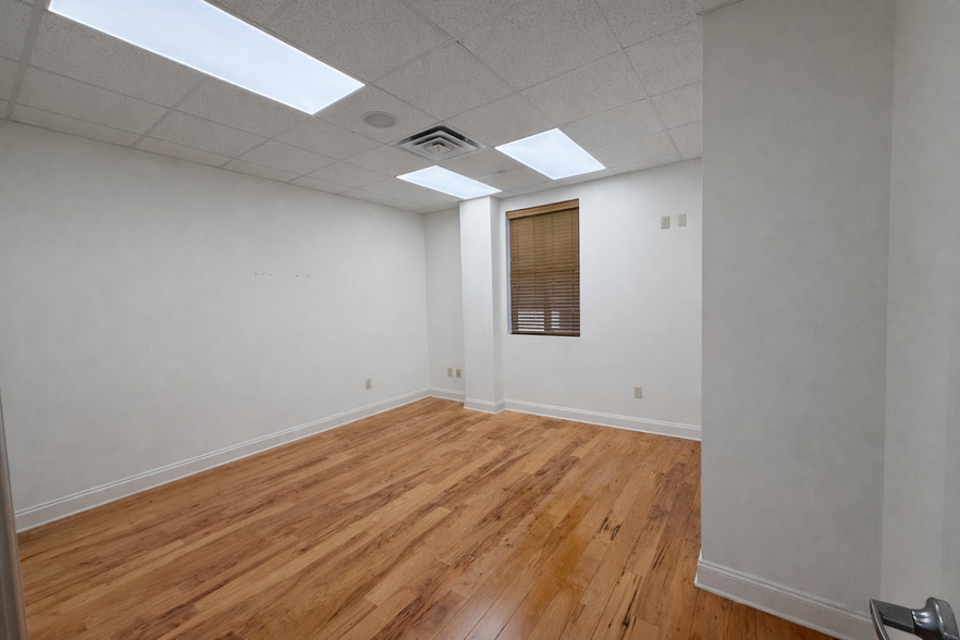 More Photos Of 420 Liberty Park Ct, Flowood Coworking Space