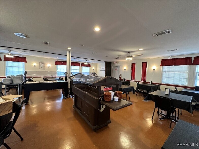 More Photos Of 2203 Highway 134, Kinston Restaurant For Sale