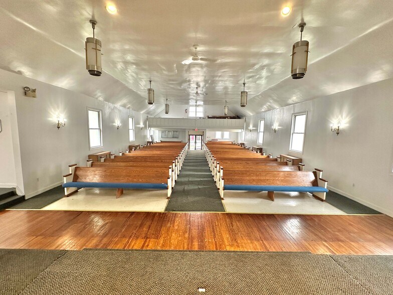 More Photos Of 346 Denison St, Baltimore Religious Facility For Sale