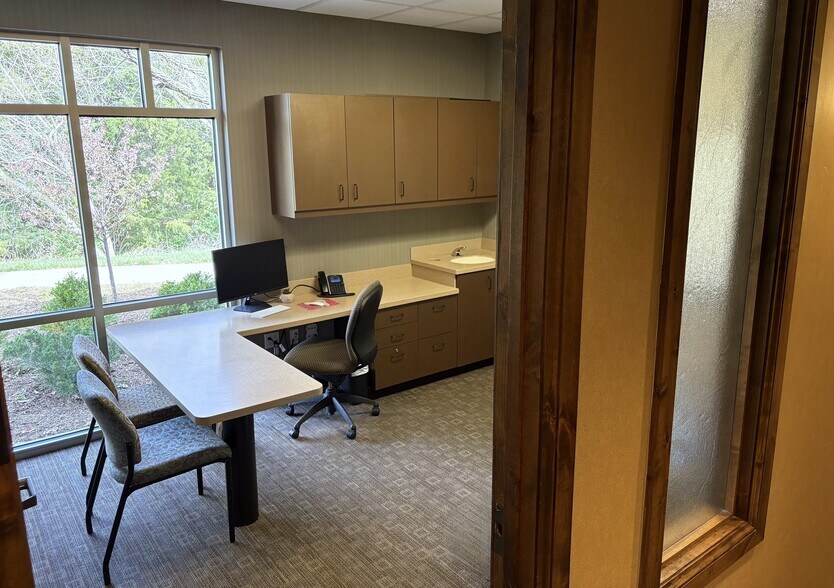 More Photos Of 1700 N Waterfront, Wichita Office For Sale