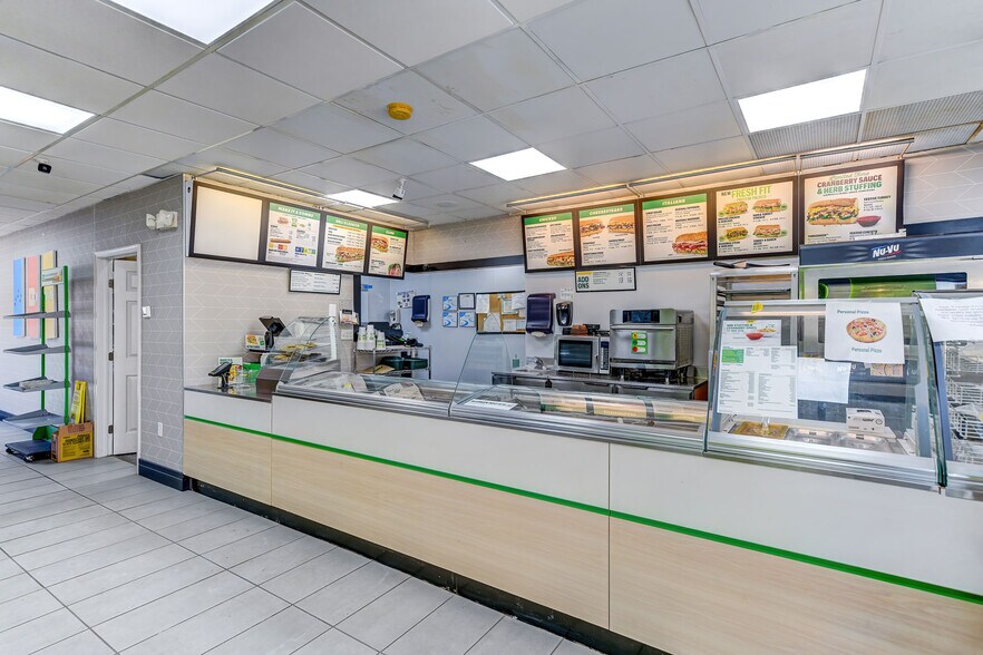 More Photos Of 22 Broadway Rd, Milton Storefront Retail Residential For Sale