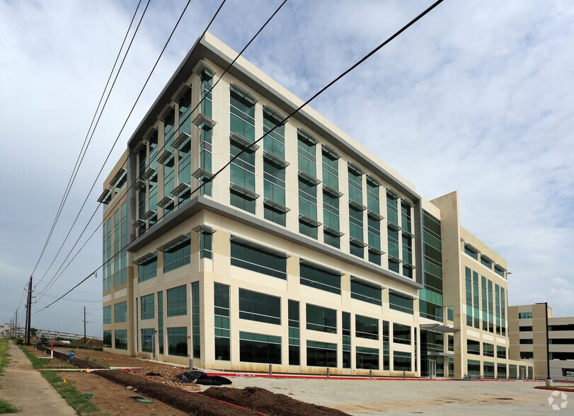 More Photos Of 24275 Katy Fwy, Katy Office For Lease