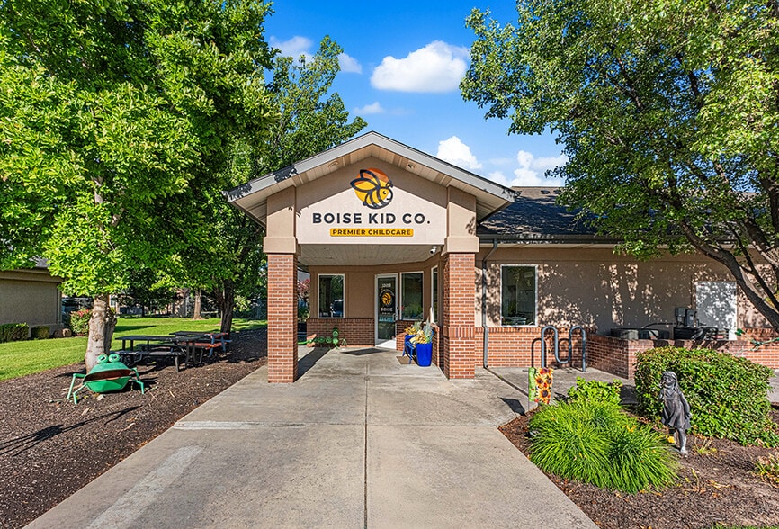 Primary Photo Of 13013 W Persimmon Ln, Boise Office For Sale