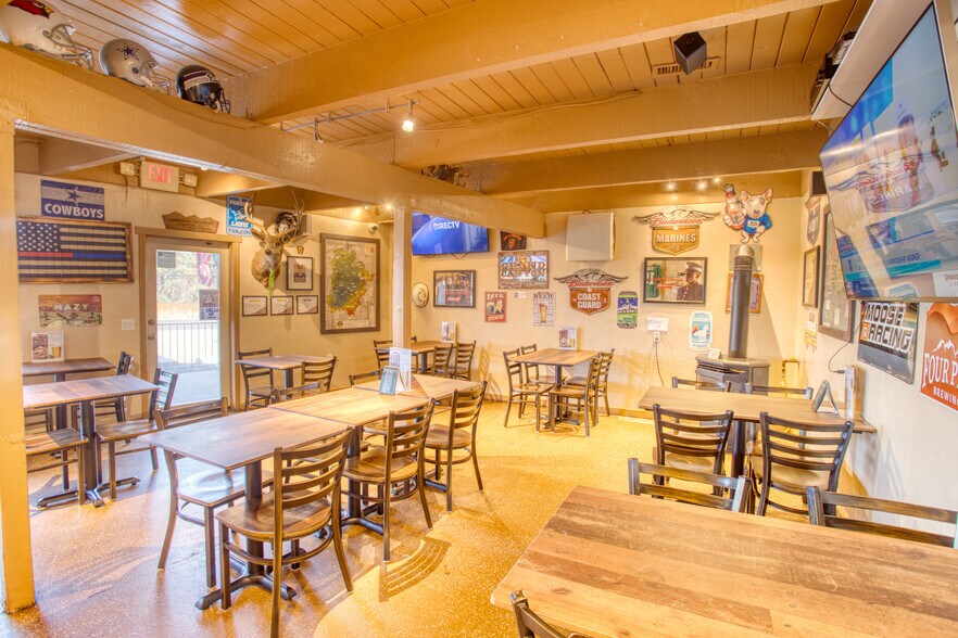 More Photos Of 4207 W White Mountain Blvd, Lakeside Restaurant For Sale