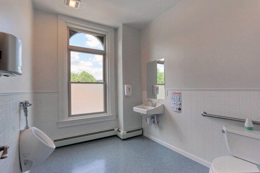 More Photos Of 59 N Main St, Liberty Loft Creative Space For Sale