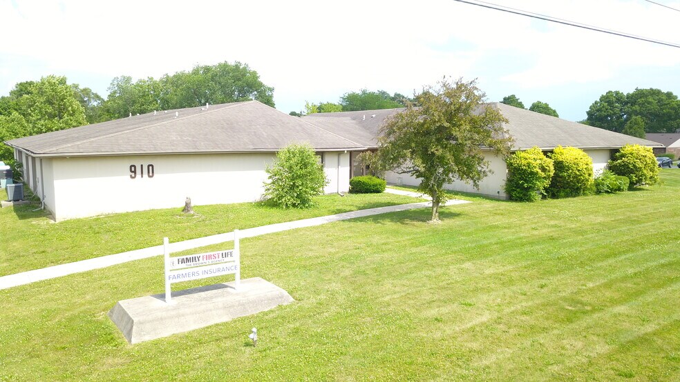 More Photos Of 910 Taywood Rd, Englewood Medical For Lease