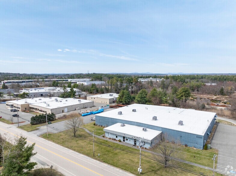 More Photos Of 5 Executive Dr, Hudson Manufacturing For Lease