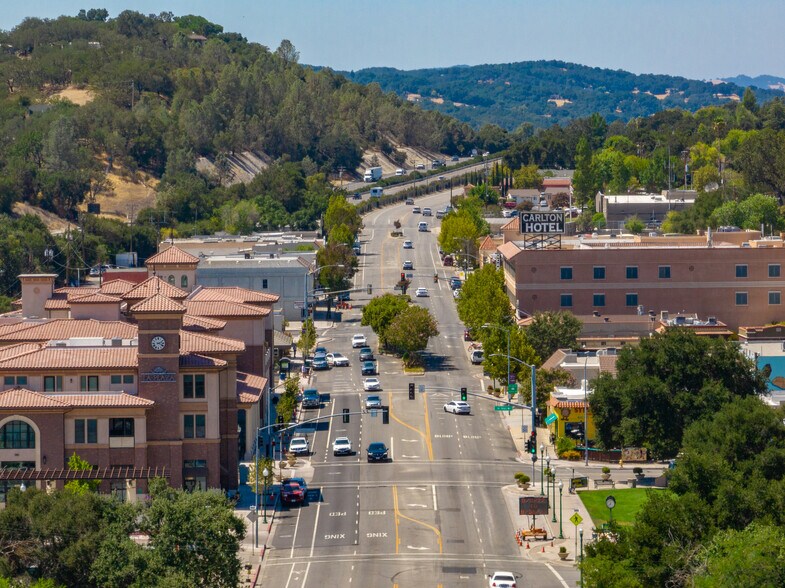 More Photos Of 6005 El Camino Real, Atascadero Hotel For Lease