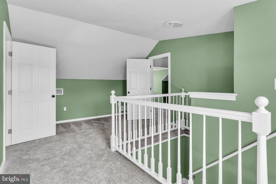 More Photos Of 4070 W Market St, York Office For Sale