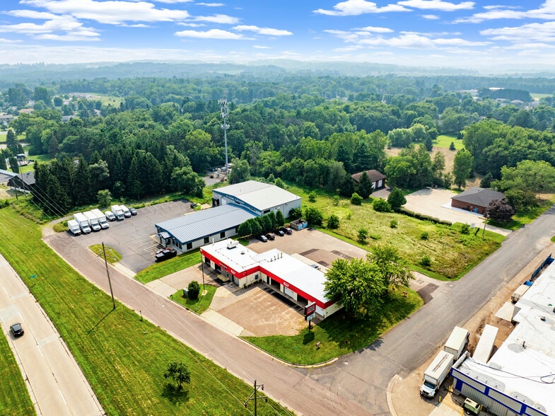 More Photos Of 2236 Mercantile Dr, Eau Claire Auto Repair For Sale