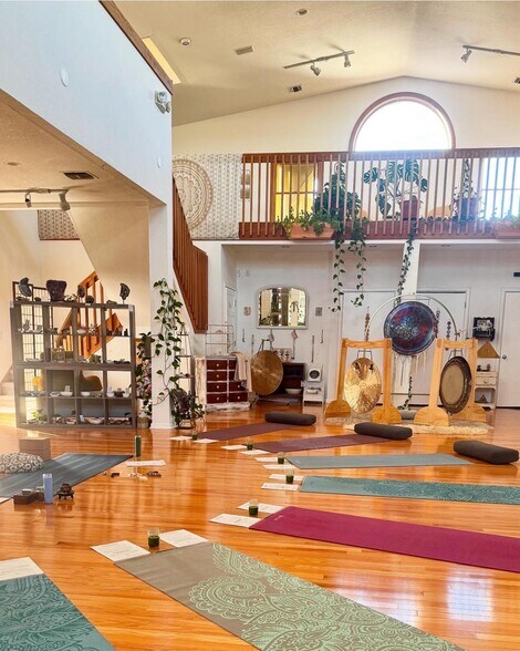 More Photos Of 1209 S Croatan Hwy, Kill Devil Hills Storefront For Sale