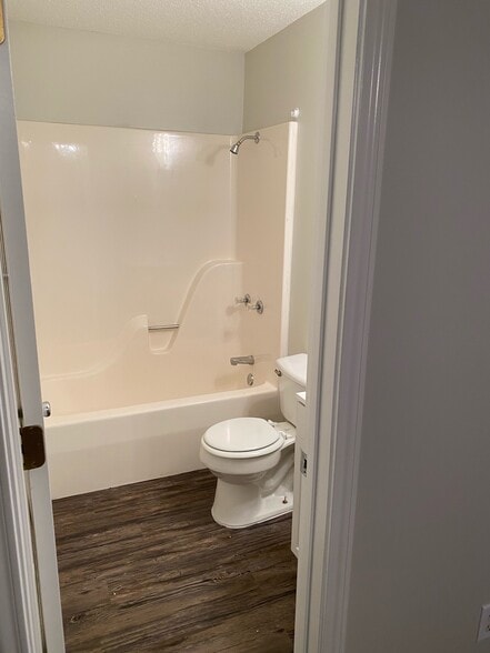 More Photos Of 416 Campbell St, Hot Springs Apartments For Sale