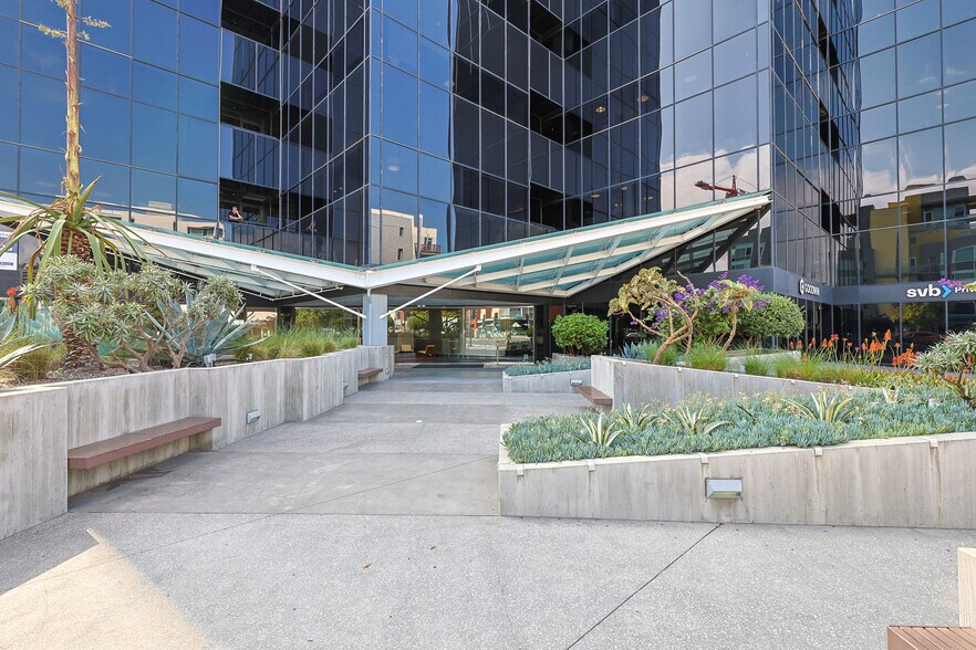 More Photos Of 520 Broadway, Santa Monica Office For Lease