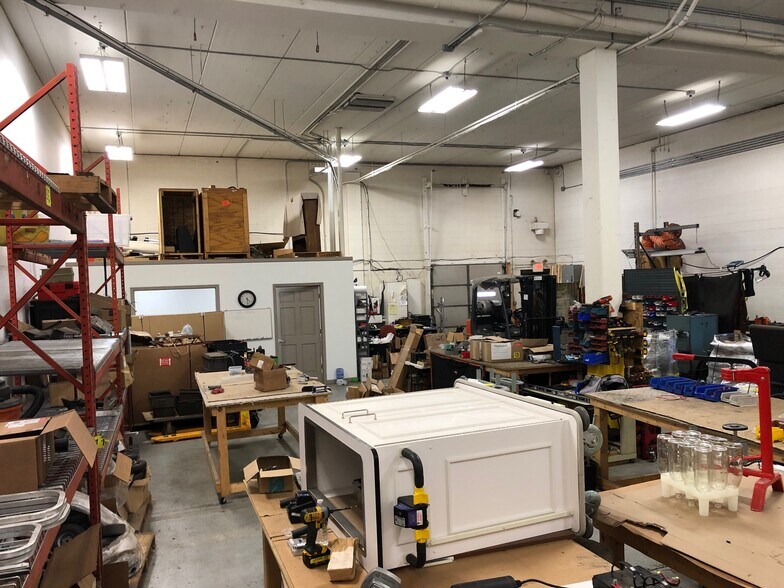 More Photos Of 16225-16237 W Ryerson Rd, New Berlin Industrial For Lease