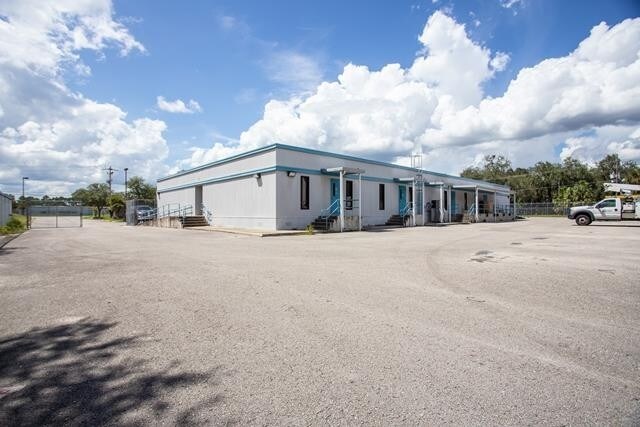 More Photos Of 167 Comfort Rd, Palatka Warehouse For Lease
