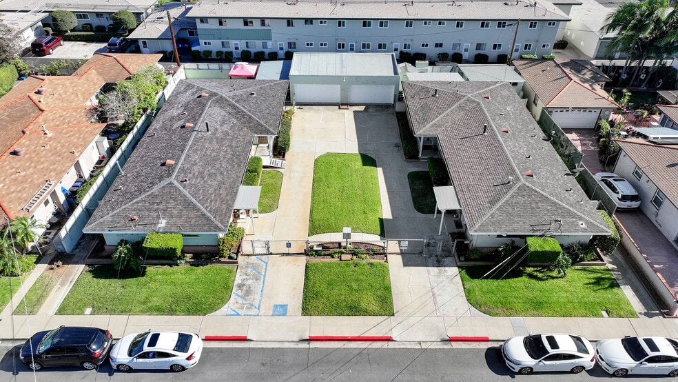 More Photos Of 462-468 Davidson St, Chula Vista Apartments For Sale