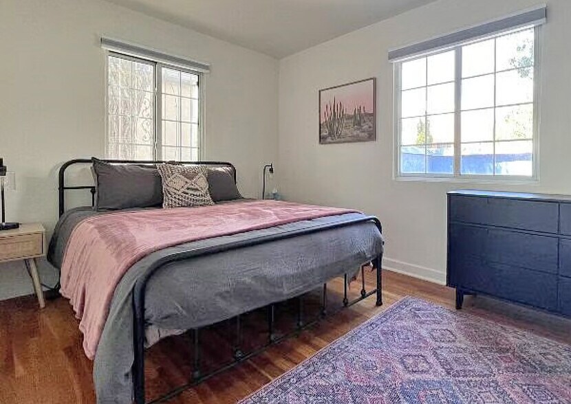 More Photos Of 511 Spruce St SE, Albuquerque Apartments For Sale