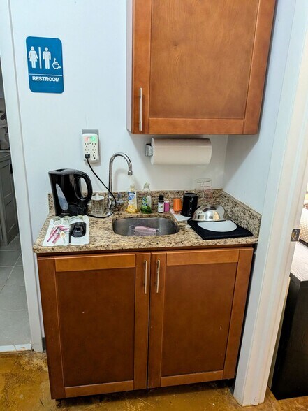 More Photos Of 12491 SW 134th Ct, Miami Light Distribution For Sale