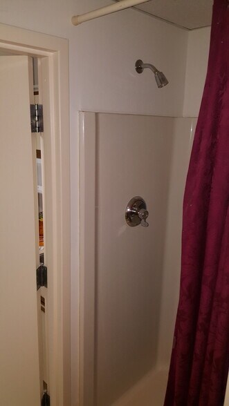 More Photos Of 4 Greenleaf Woods Dr, Portsmouth Coworking Space