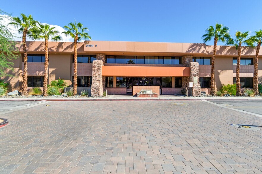 More Photos Of 41990 Cook St, Palm Desert Medical For Sale