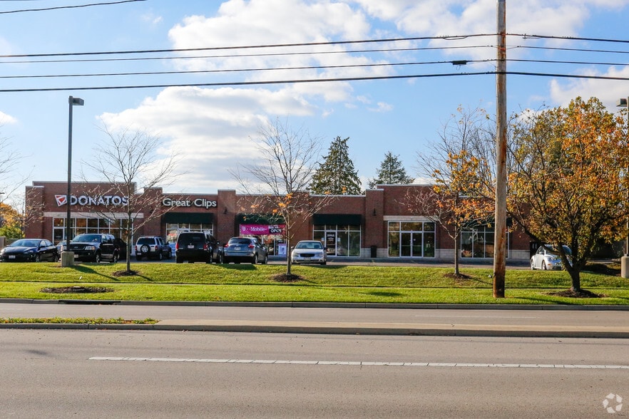 More Photos Of 801-811 Union Blvd, Englewood General Retail For Lease
