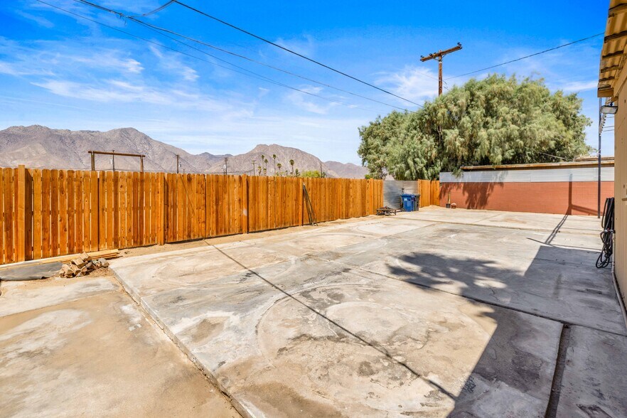 More Photos Of 2476 Stirrup Rd, Borrego Springs General Retail For Sale