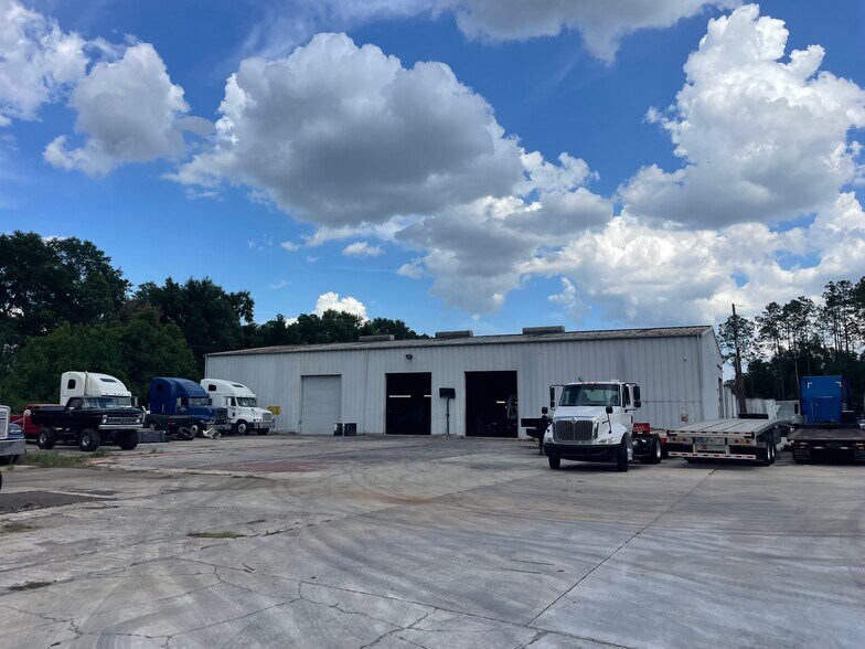 Primary Photo Of 4501 SE 95th St, Ocala Industrial For Lease