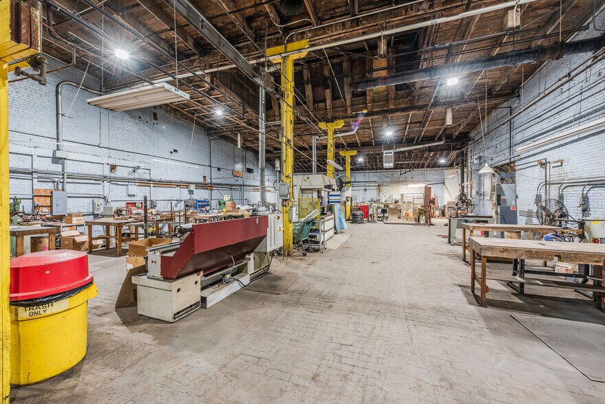 More Photos Of 3155 W 33rd St, Cleveland Warehouse For Sale