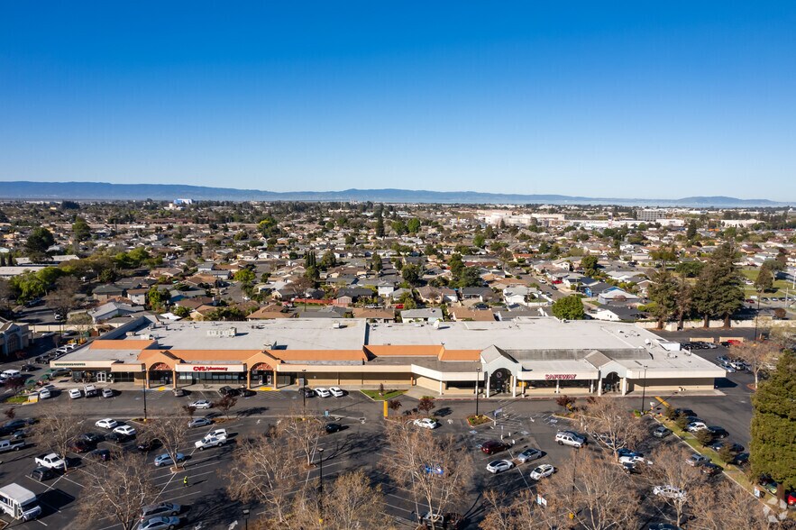 More Photos Of 215-277 W Jackson St, Hayward Unknown For Lease