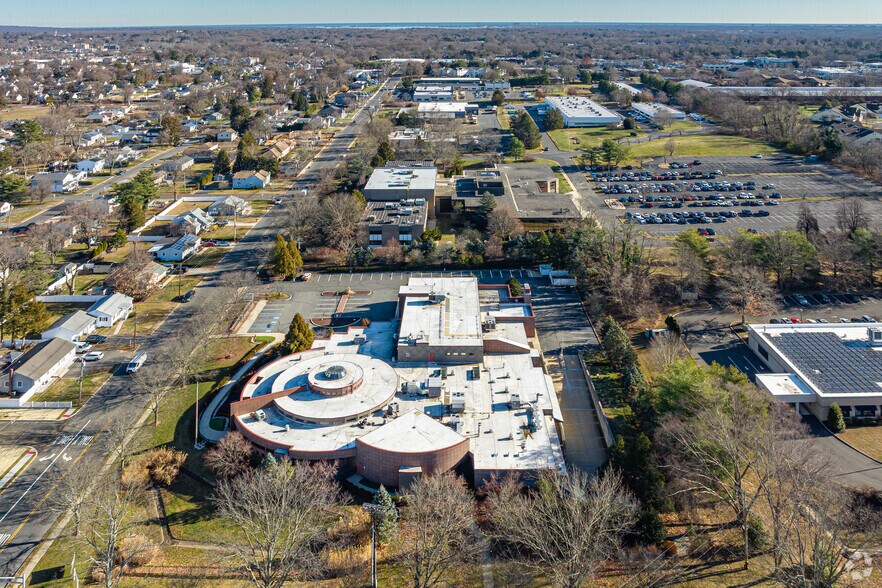 More Photos Of 197 Hance Ave, Tinton Falls Medical For Sale