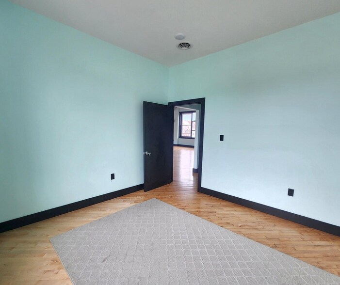 More Photos Of 353 Main St, Catawissa Office For Lease