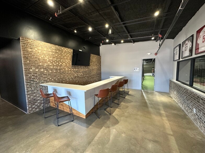 More Photos Of 4312 Republic Ct, Concord Warehouse For Lease