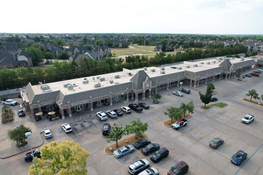 More Photos Of 10600 S Pennsylvania Ave, Oklahoma City General Retail For Lease