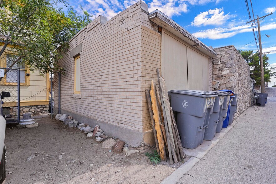 More Photos Of 1207 E Rio Grande Ave, El Paso Apartments For Sale
